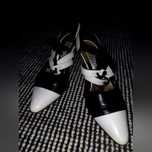 Gianfranc Ferre, Black & White Pumps No Box- Sz. 39 (US 9.5)